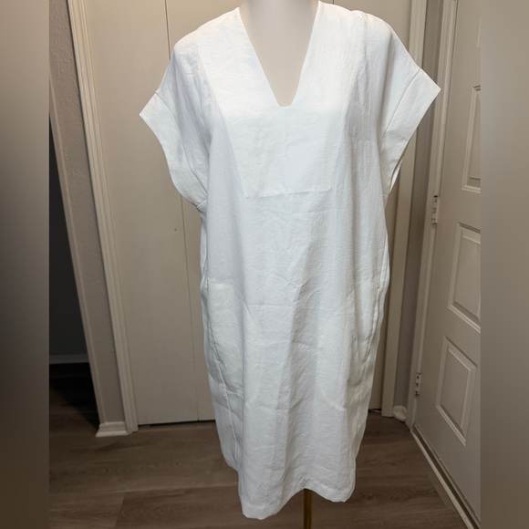 Vince White Swim Cover-Up - Picture 2 of 10